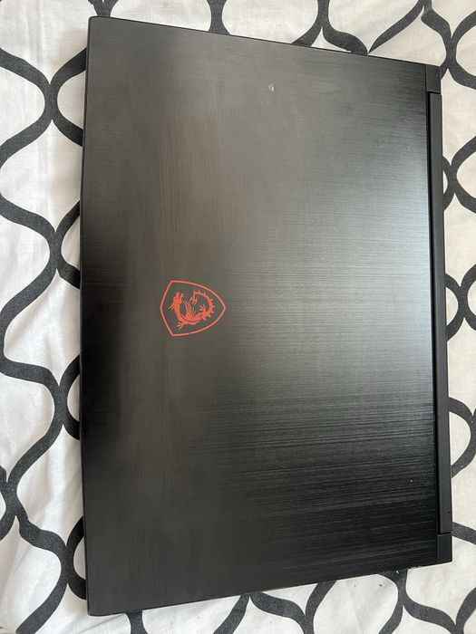 Геймърски лаптоп MSI GF63 4050
