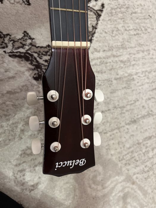 Акустическая гитара Belucci 3810 SB