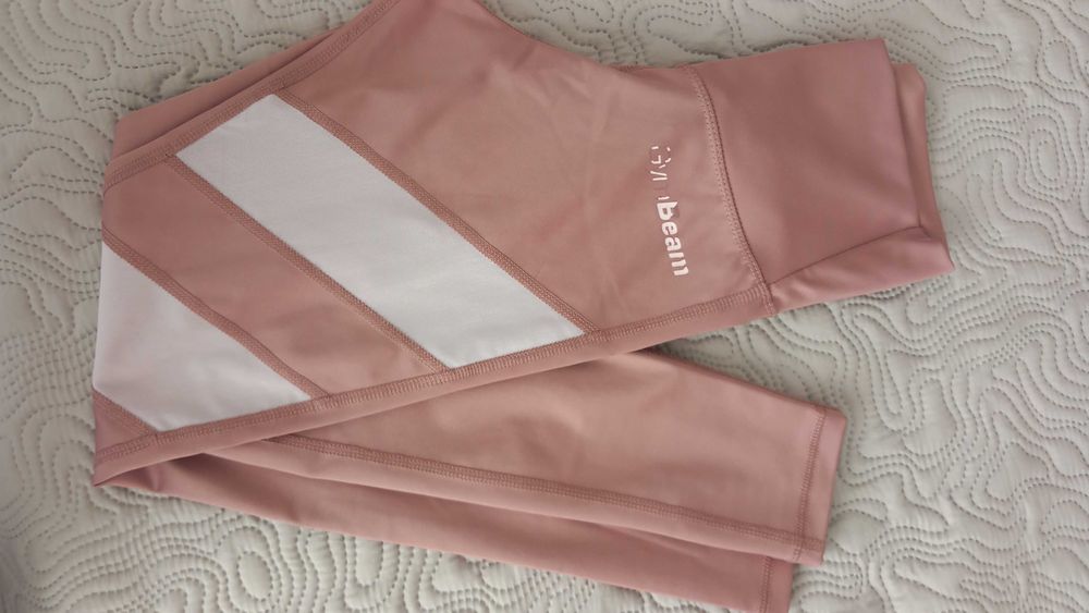 Клинчета и долнища в р-р 104, 152, 158, 164см.