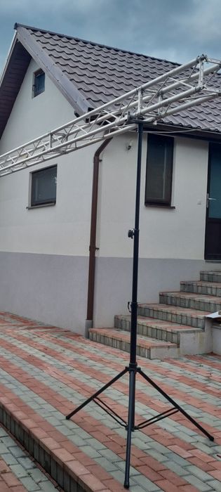 schelă lumini dj stative