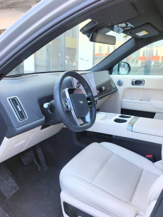 Lixiang L7 2024 — 6