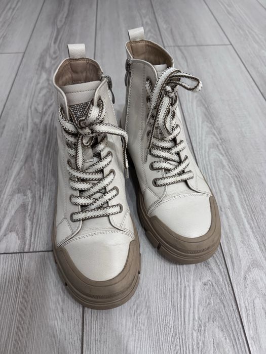 Продам осенние сапожки