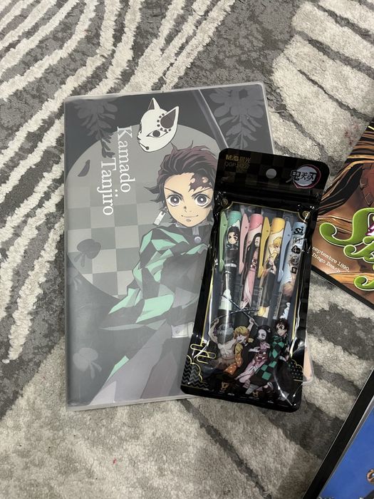 Продаются Аниме Манги / аксессуары в идеальном состоянии