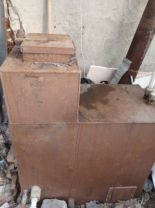 Продам срочно котёл отопления