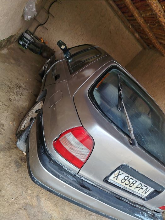 Nissan Sunny продам