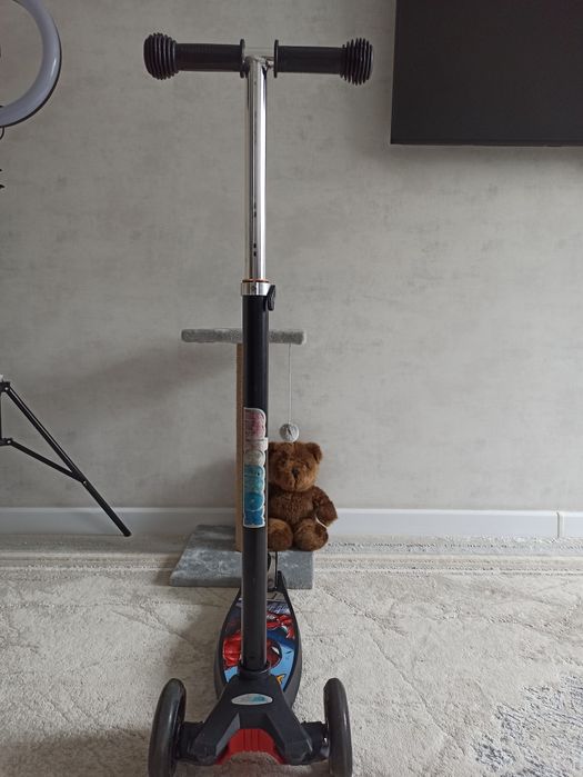 Самокат детский с наклоном поворота