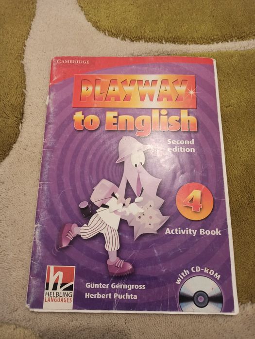 Vând Activity Book Playway tot English level 4 + cd