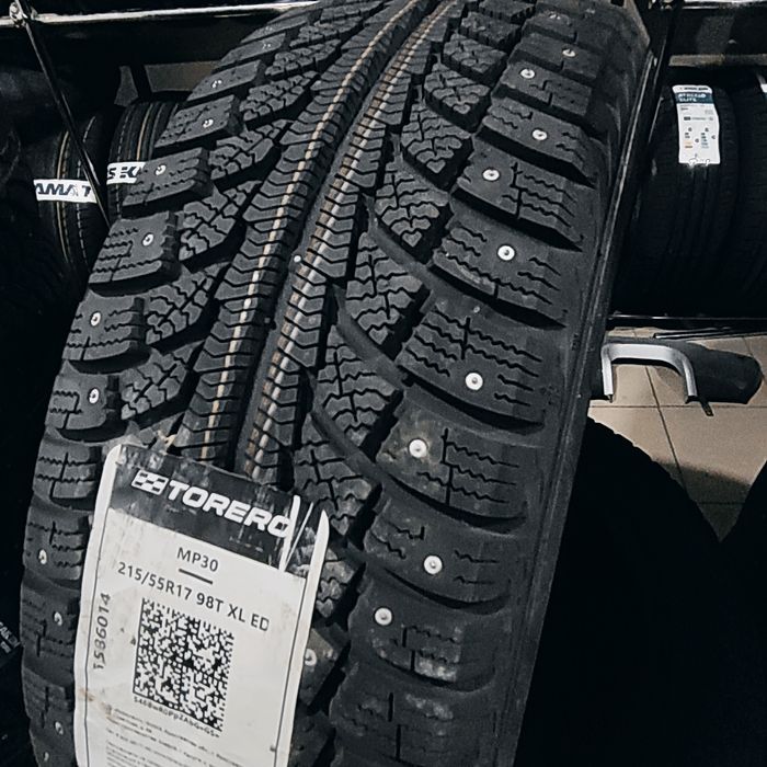 215/55 R17 Шины Новые Шипованные