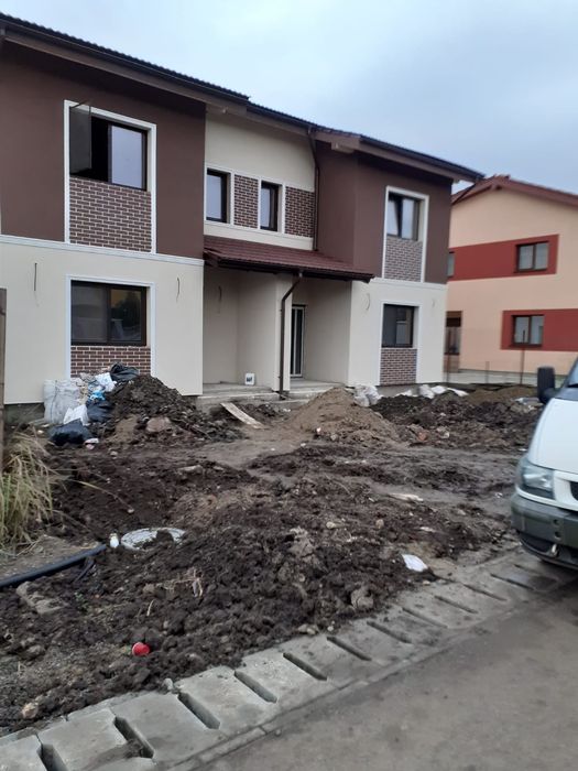 Firma de construcție executam toate felurile de lucrări