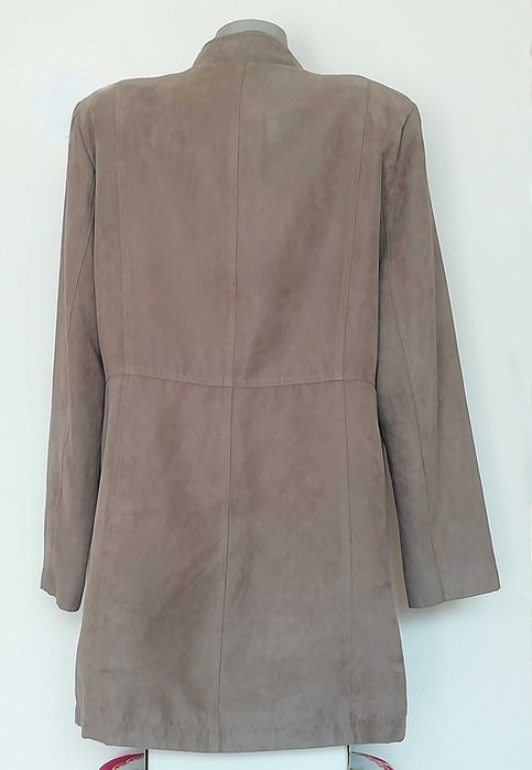 Дамско бежово яке/манто