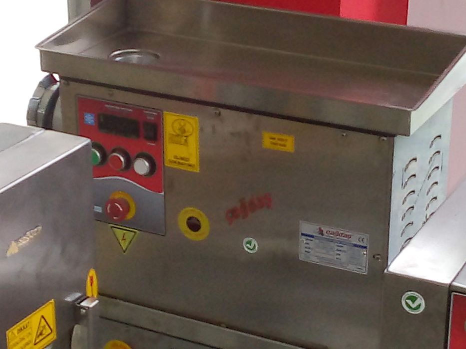 Професионална месомелачка,Месомелачка. Хладилна месомелачка с агрегат