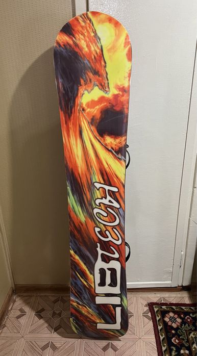 Сноуборд Libtech attack banana 155 крепления union strata