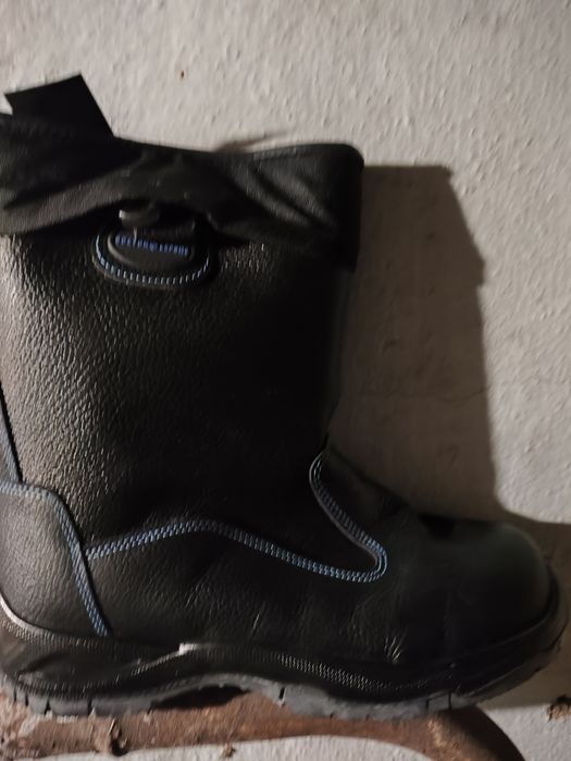 Продам рабочие сапоги