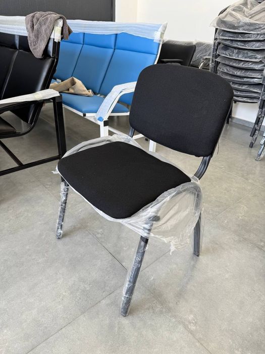 Офисное стулья изо