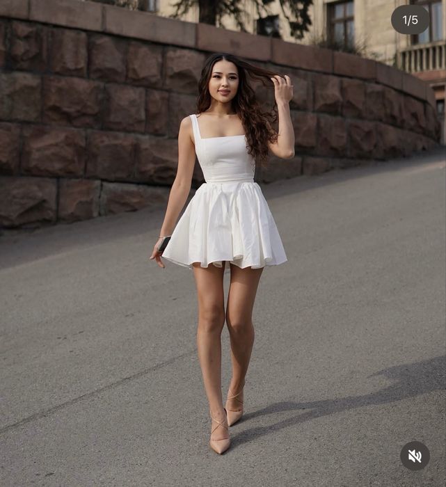 Платье Swan размер хс