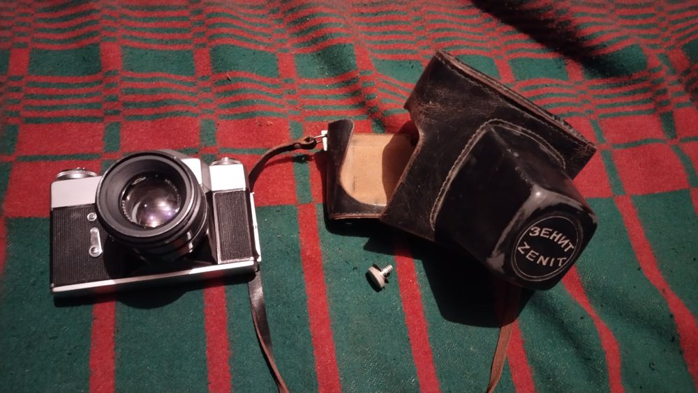 Продам советский фотоаппарат