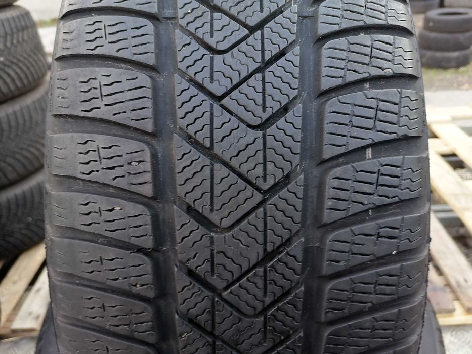 2 бр. Pirelli 245/50R19 RUN FLAT