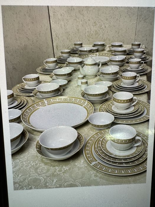 Новый набор посуды на 12 персон.