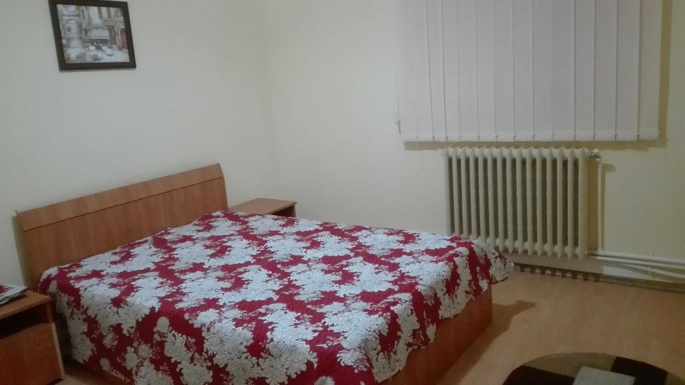De închiriat apartament cu două camere