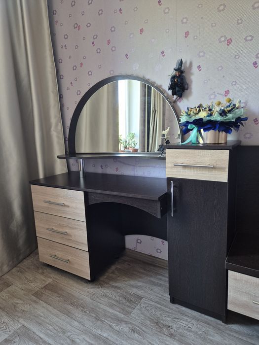 Туалетный столик