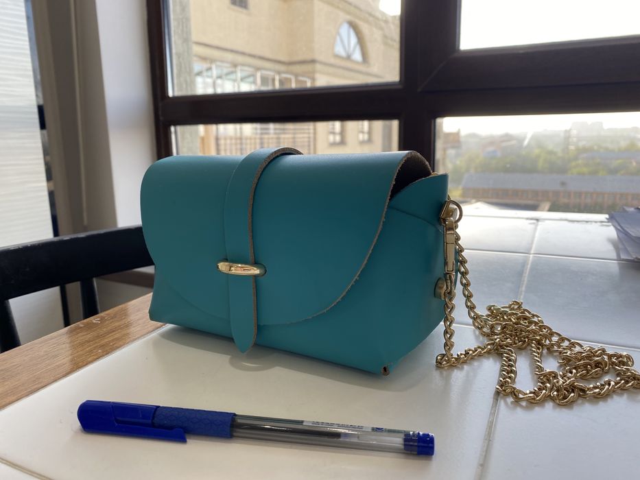 Сумочка кожаная