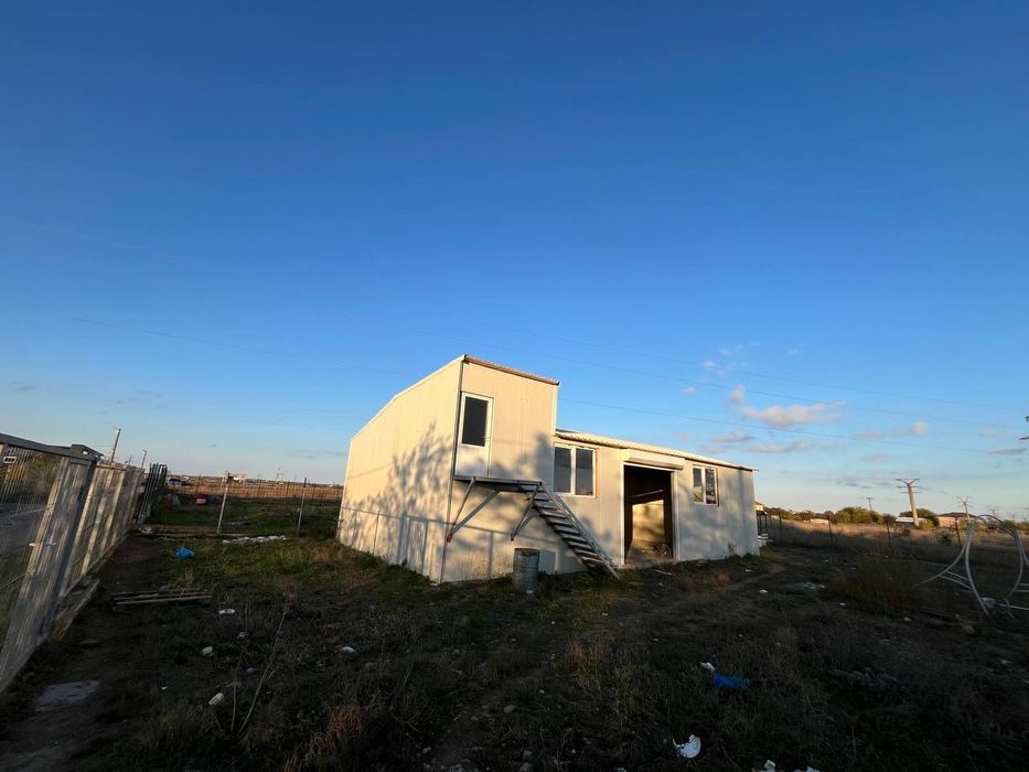 Vând hală si teren intravilan lângă Castelul de Apa Mangalia