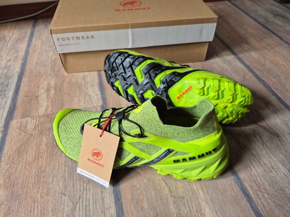 продавам НОВИ обувки за трекинг MAMMUT и BERGHAUS
