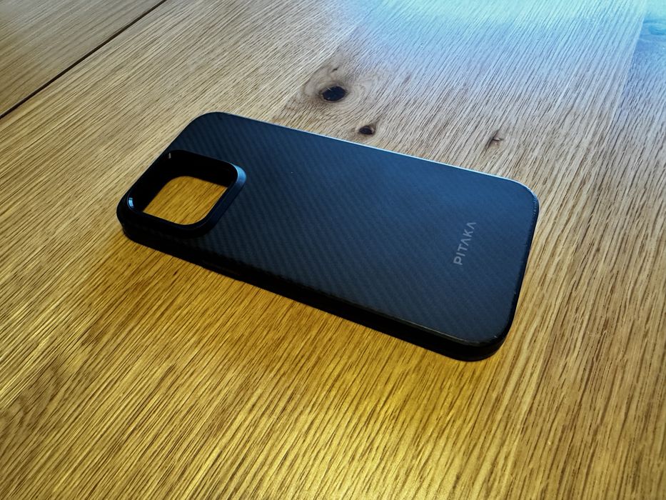 Husa Pitaka aramid fiber 600D iPhone 15 pro max