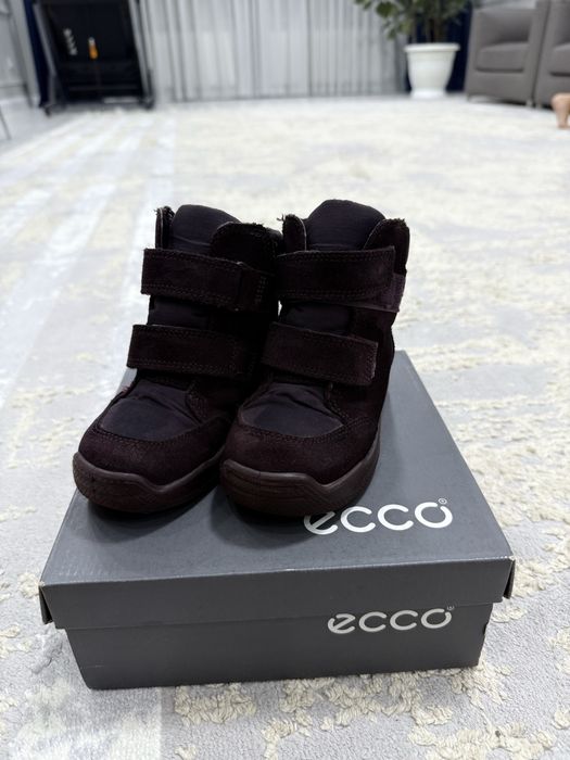 Продам детскую обувь