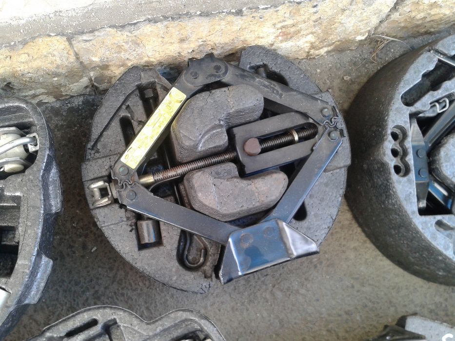 Крикове за Opel,renault,peogeut,VW,audi,mersedes.toyota,nissan,mazda.