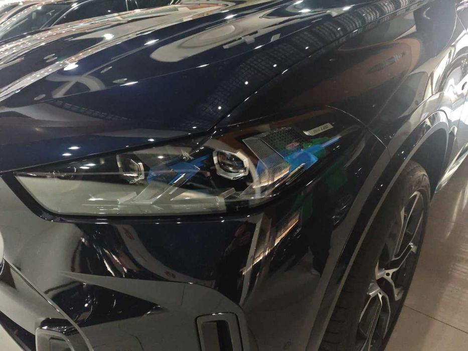 BMW X5 2026 xDrive 40Li M Sport Night Package