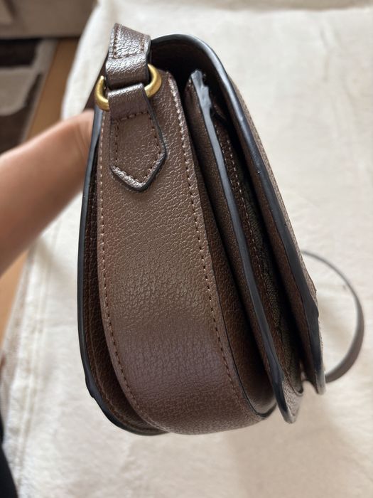 Продаю женскую сумку gucci