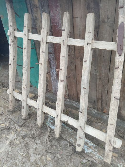 Lucruri vechi de lemn