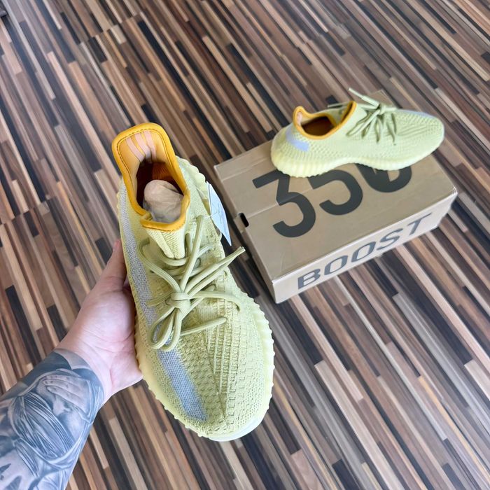 Adidas Yeezy 350 V2 Marsh
