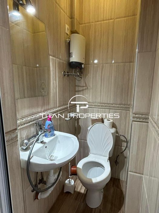 Дава се под наем Магазин в Бургас, Център - 26 кв.м за 510 € - Снимка #2