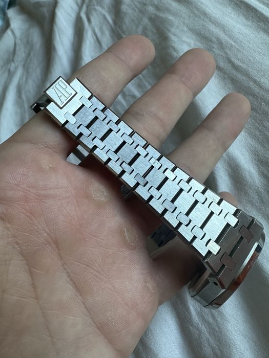 Audemars Piguet часовник