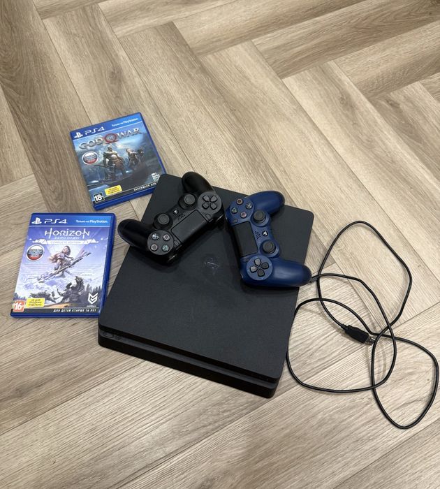 Playstation 4, игровая консоль