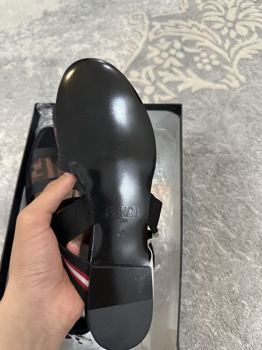 fendi сандалии женские