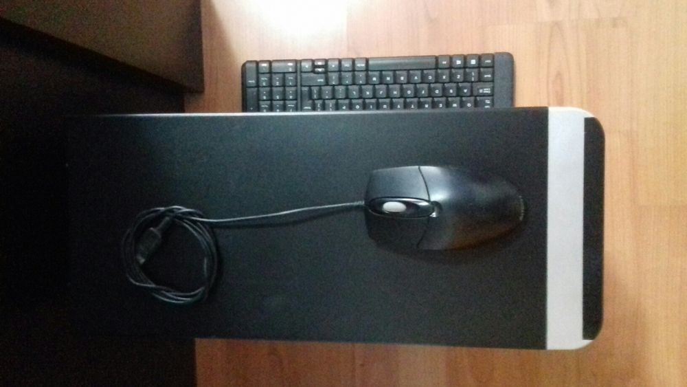 Vând PC pentru piese