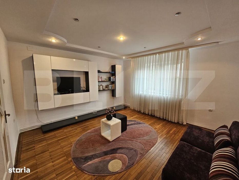 Casa de vanzare, 150 mp, teren de 870 mp, zona Piata - Sebes