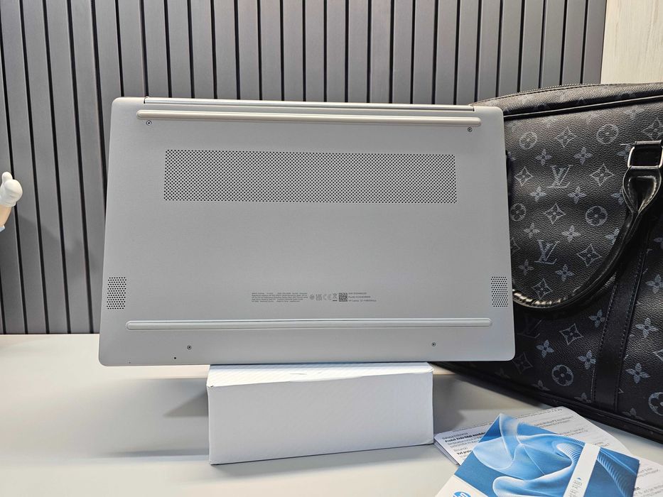 ПРОДАМ HP Laptop 15-FD0356NIA Ноутбук Core™ i5-1334U 13-ПОКОЛЕНИЯ.