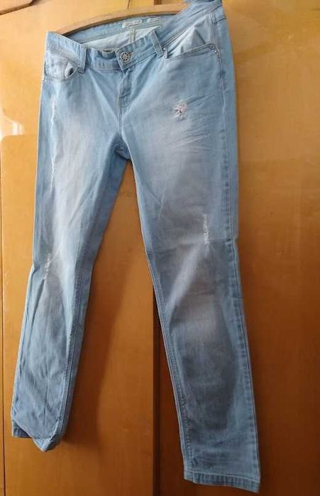 Blugi Stradivarius albastru deschis, damă, nr. 42