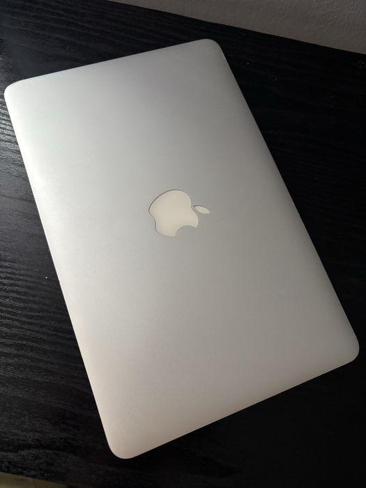 MacBook Air i7 250 GB