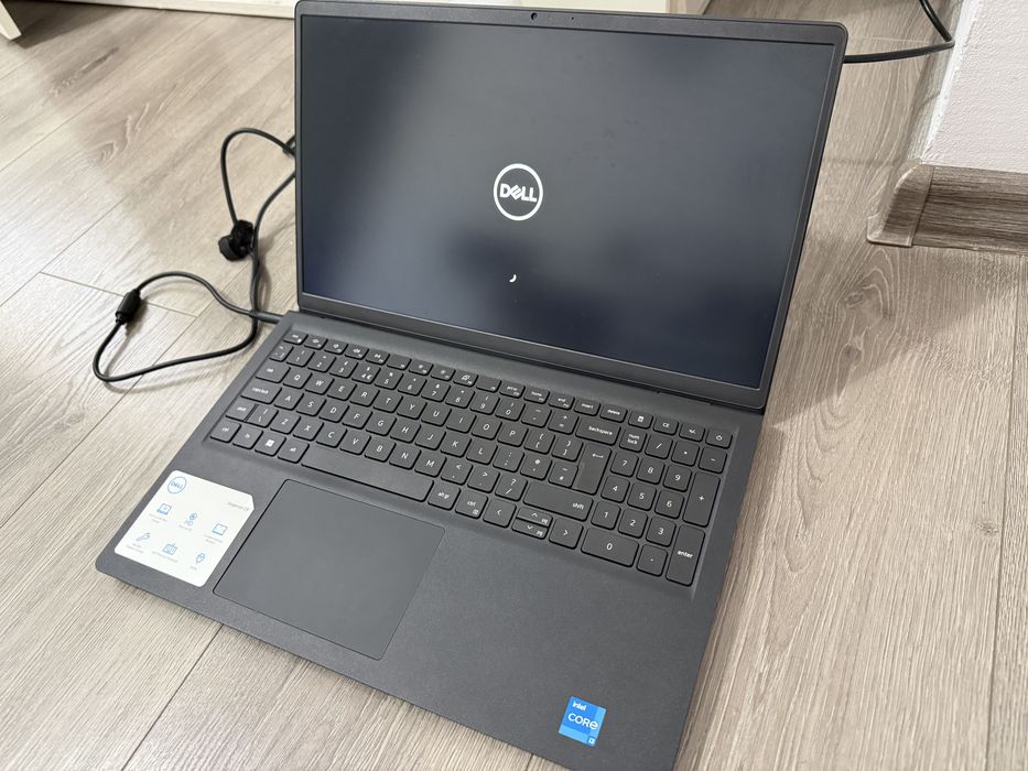 Laptop dell inspiron 15