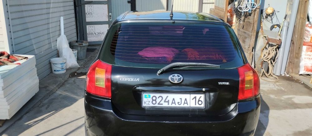 Продам машину Тойота Королла 2002г