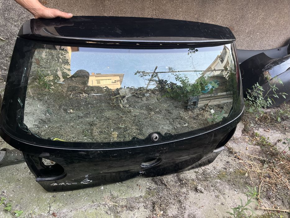 Заден прозорец на Голф 5