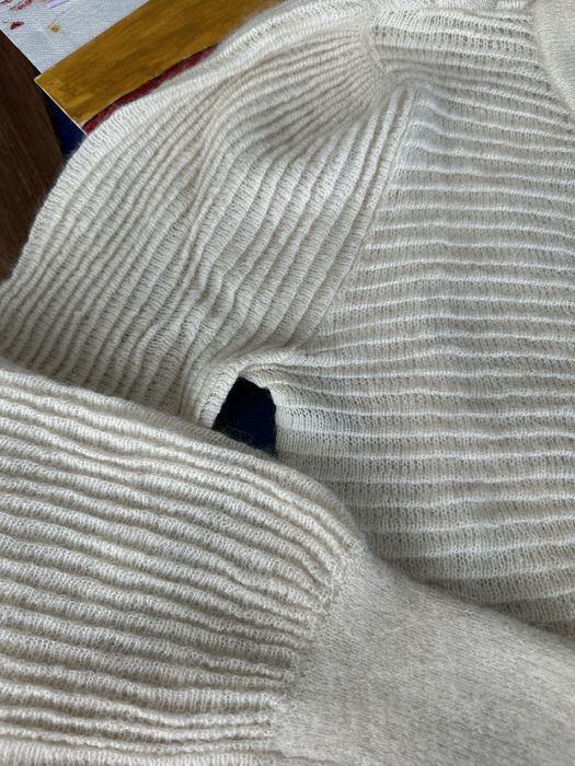 Cardigan Muliebrity & Nicoleta Negura