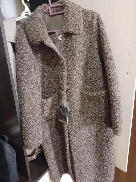 Продается НОВАЯ ШУБА