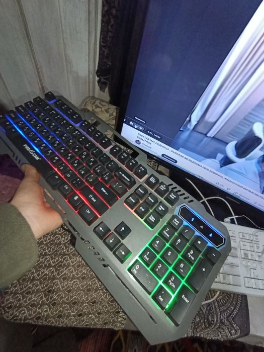 IGROVOY klaviatura sotiladi