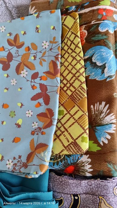 Продам отрезы тканей.